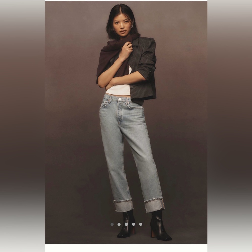 Like new, agolde low slung easy straight jeans.